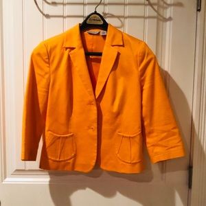 Short waisted jacket